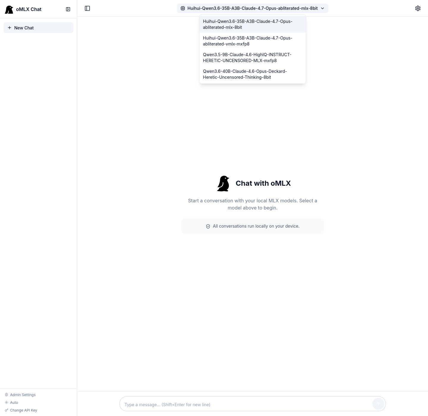 Vista Chat de oMLX en localhost:8000/admin/chat con el desplegable de modelos abierto, listando los cuatro modelos de chat-completion disponibles localmente (las dos variantes Huihui-Qwen3.6-35B-A3B-Claude-4.7-Opus, Qwen3.5-9B-Claude-4.6-HighIQ y Qwen3.6-40B-Claude-4.6-Opus-Deckard-Thinking); los modelos de embeddings y reranker no aparecen aquí porque no son chat-completion