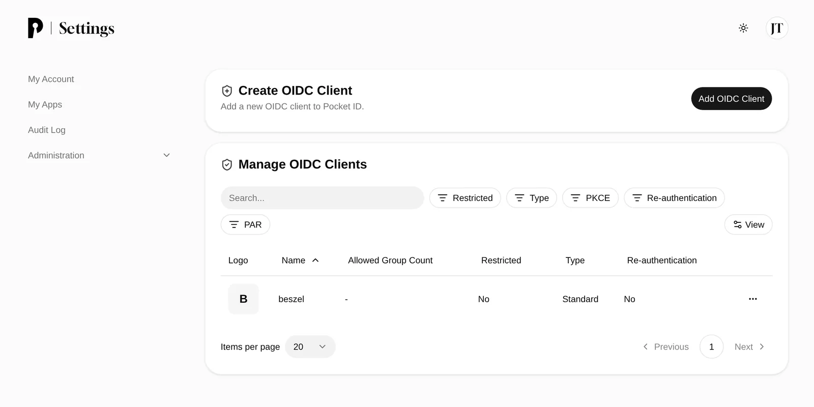 Pantalla Manage OIDC Clients del panel de administración de Pocket ID con el cliente beszel recién creado y las columnas de grupos permitidos, restricción, tipo y reautenticación.