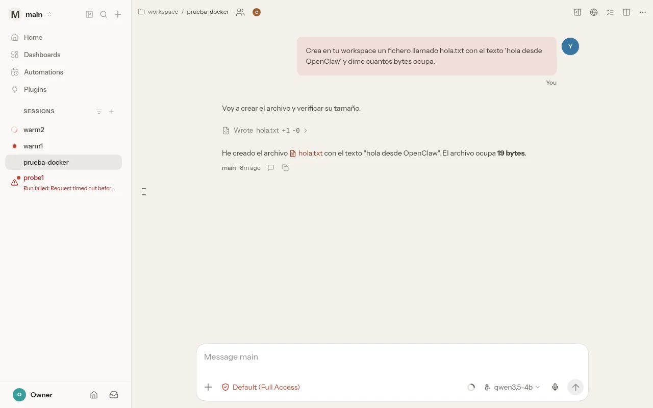 Control UI de OpenClaw con la sesión de prueba, en la que el agente usa la herramienta write para crear hola.txt y responde que el fichero ocupa 19 bytes.