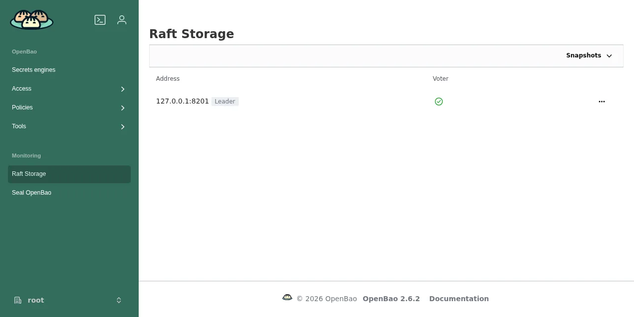 Página Raft Storage de la interfaz web de OpenBao con un único nodo, líder y votante, y el menú Snapshots arriba a la derecha.